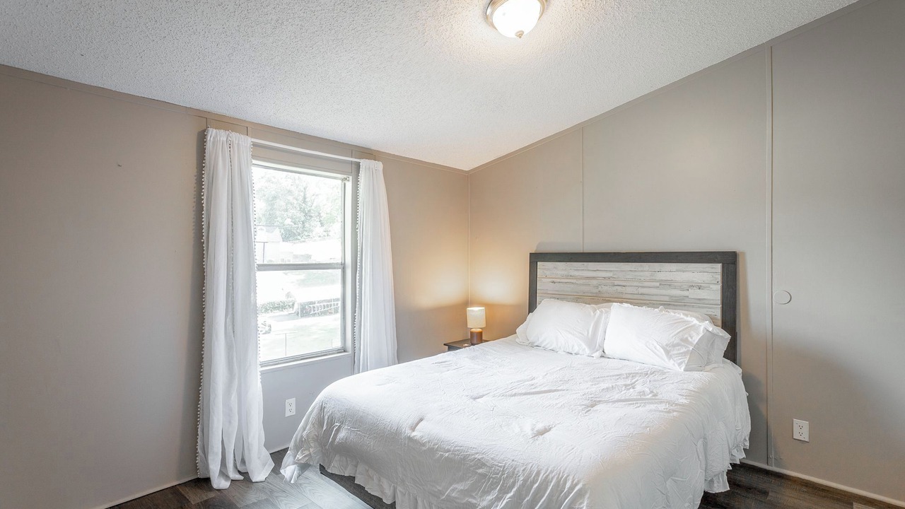 Photo of Bedroom in Flintstone