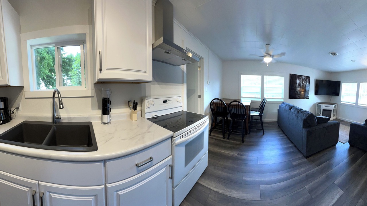 Photo of Kitchen in Pelican Lake
