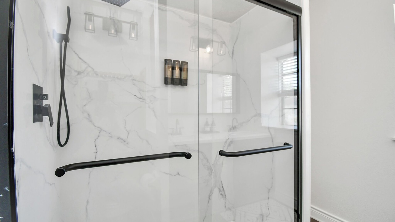 Photo of Bathroom in Meadows Place