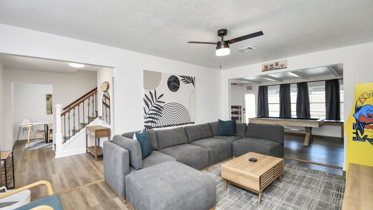 Photo of Livingroom in Meadows Place