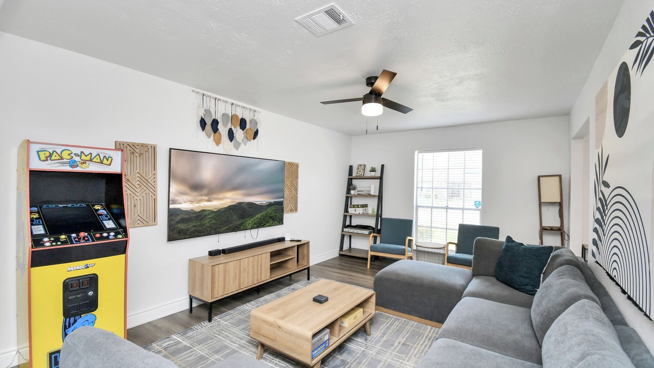 Photo of Livingroom in Meadows Place