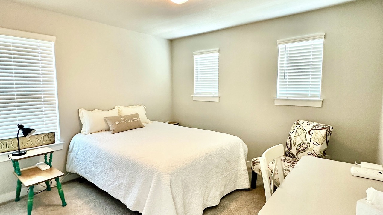 Photo of Bedroom in Elgin
