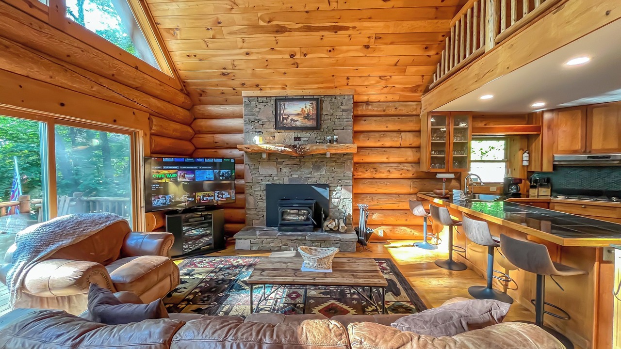 Photo of Livingroom in McHenry