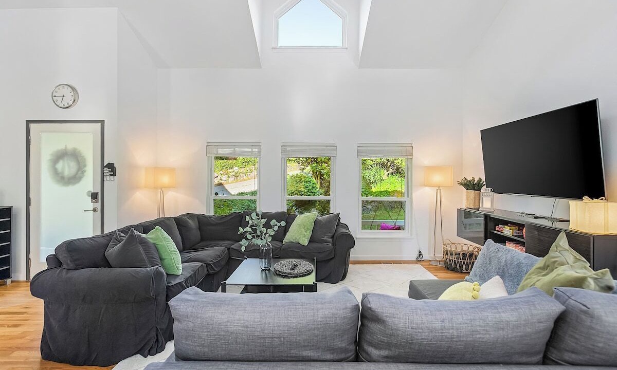 Photo of Livingroom in Renton