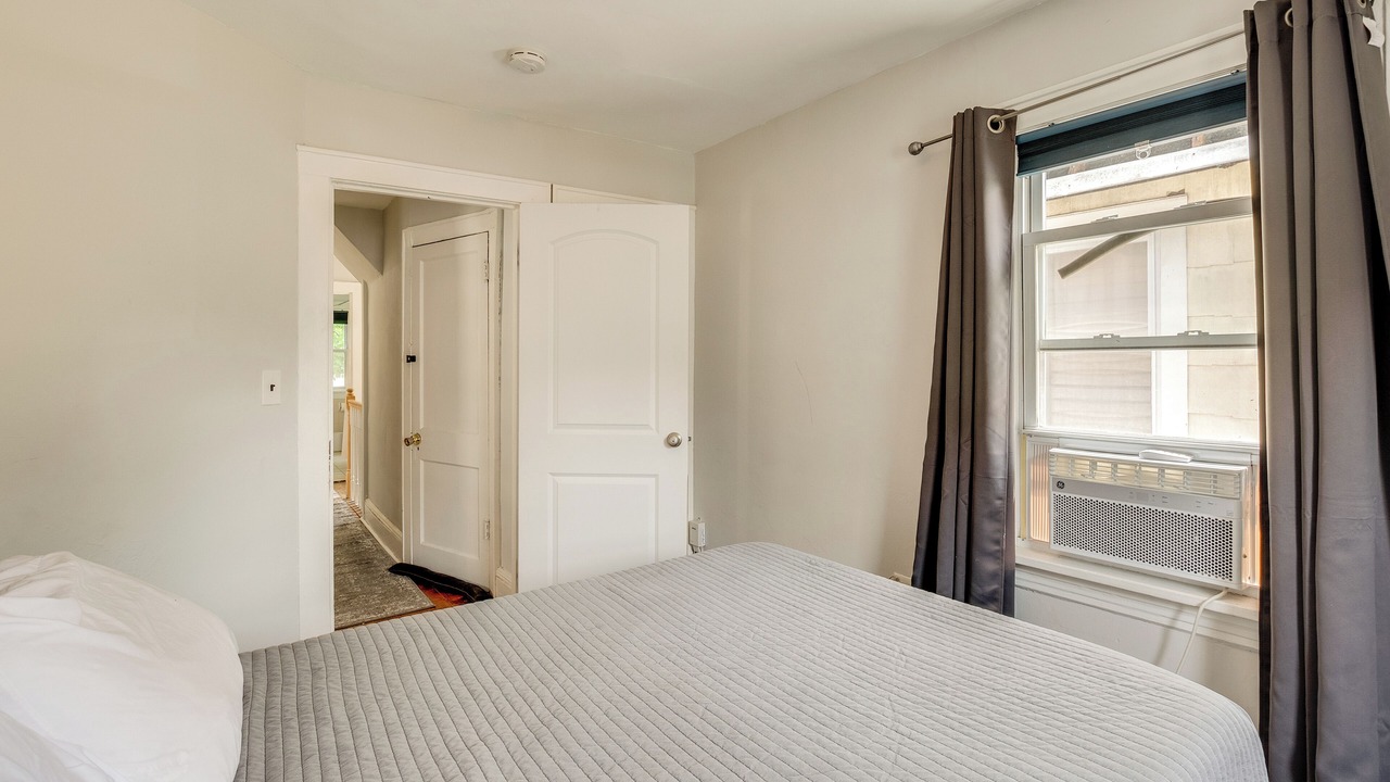 Photo of Bedroom in Hackensack