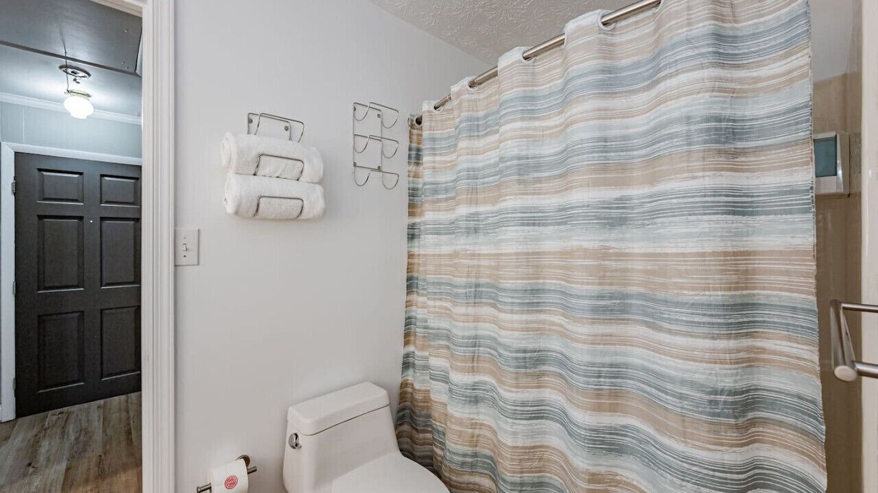 Photo of Bathroom in Mosby