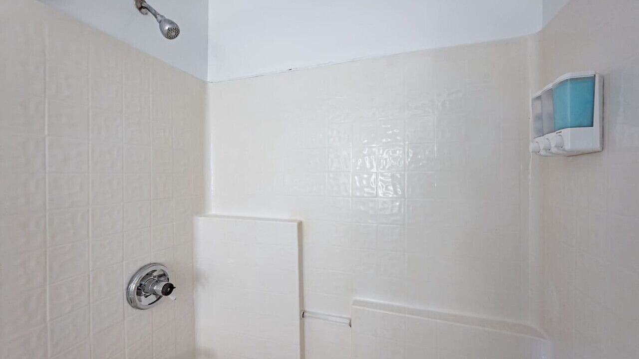 Photo of Bathroom in Mosby