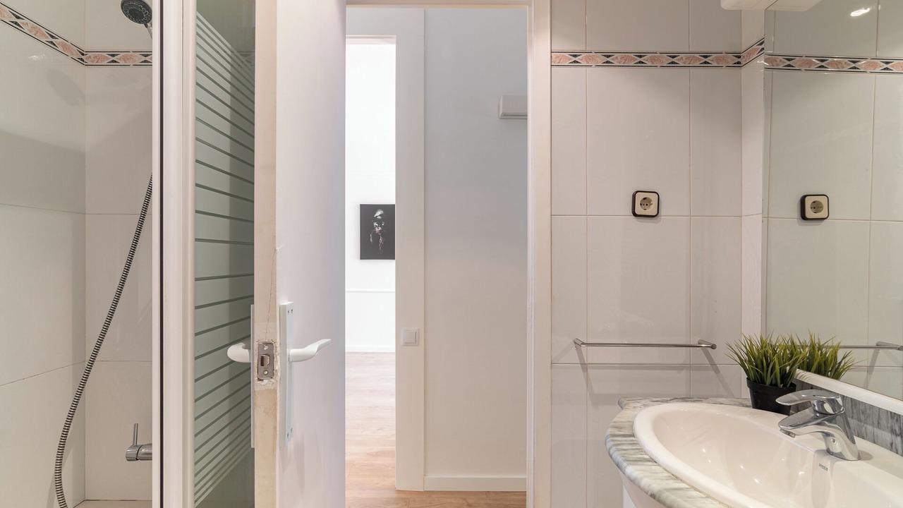 Photo of Bathroom in La Maternitat i Sant Ramon