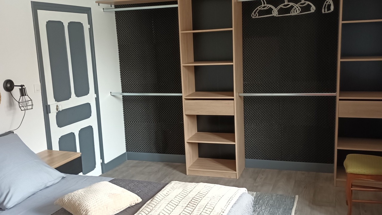 Photo of Bedroom in Saint-Hilaire-sur-Yerre