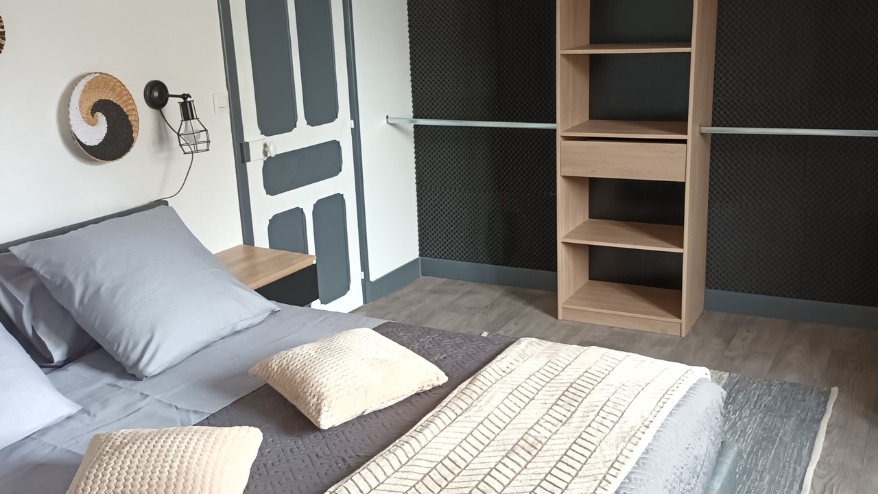 Photo of Bedroom in Saint-Hilaire-sur-Yerre