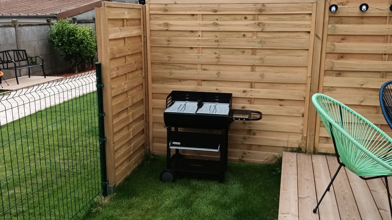 Photo of Patio Balcony in Saint-Hilaire-sur-Yerre