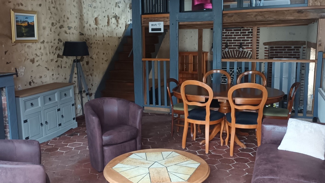 Photo of Livingroom in Saint-Hilaire-sur-Yerre