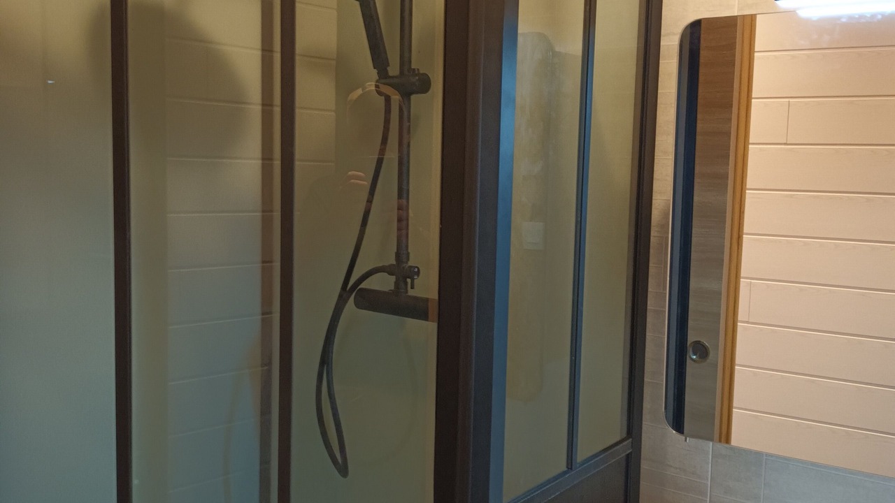 Photo of Bathroom in Saint-Hilaire-sur-Yerre