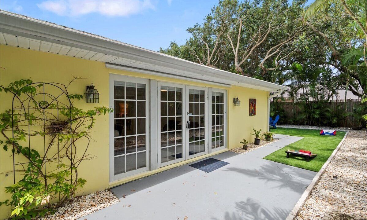 Photo of Outdoor in Juno Beach