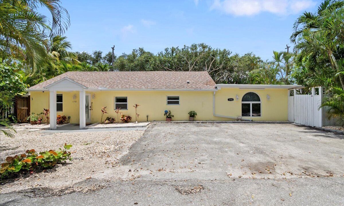 Photo of Outdoor in Juno Beach