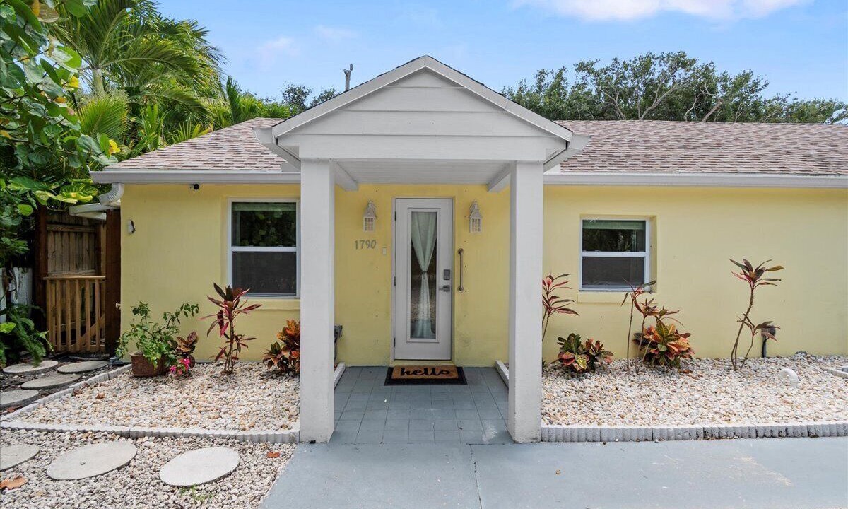 Photo of Outdoor in Juno Beach