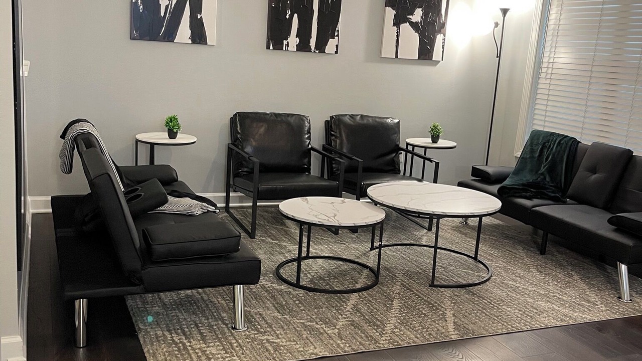Photo of Livingroom in Southwest Raleigh