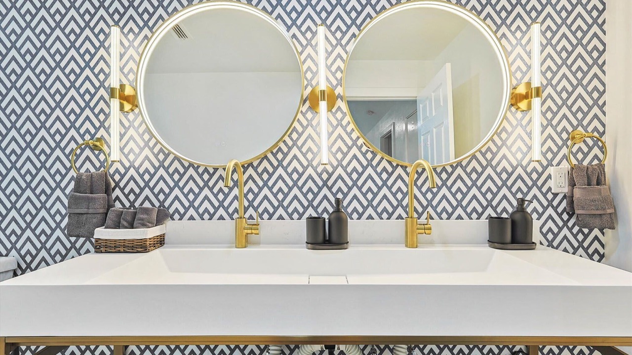 Photo of Bathroom in DeSoto