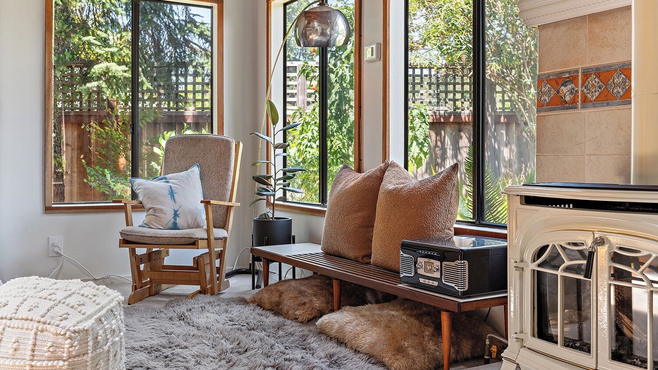 Photo of Livingroom in Monte Rio