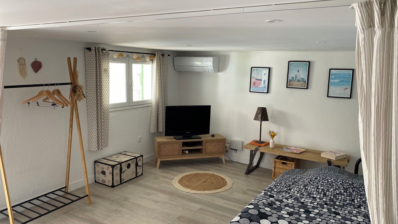 Photo of Bedroom in Saint-Aunes