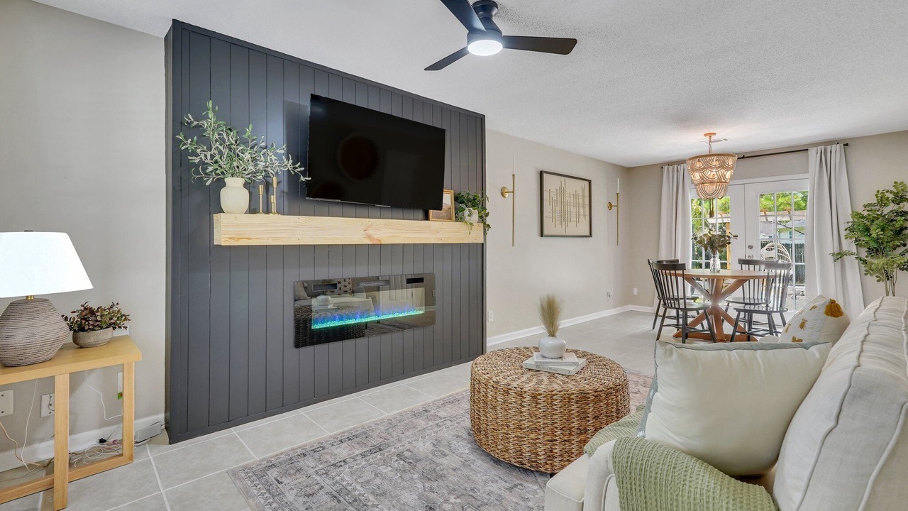 Photo of Livingroom in Pooler