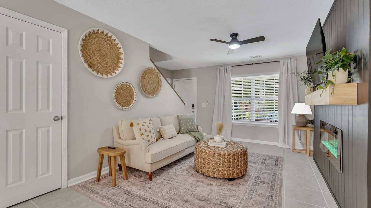 Photo of Livingroom in Pooler