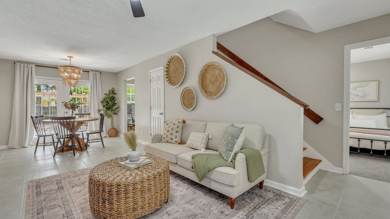 Photo of Livingroom in Pooler