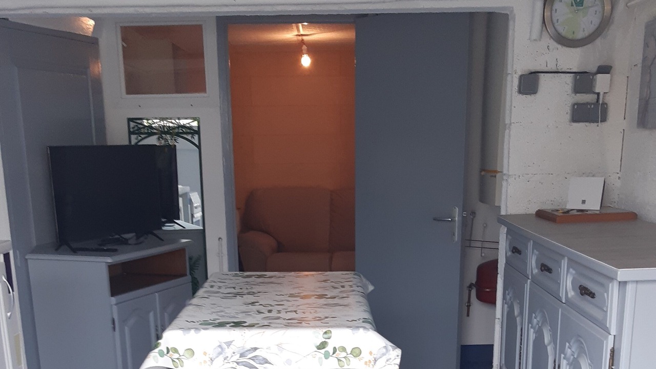 Photo of Others in Denneville