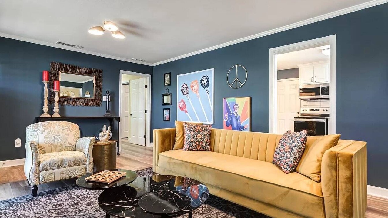 Photo of Livingroom in Tech Terrace