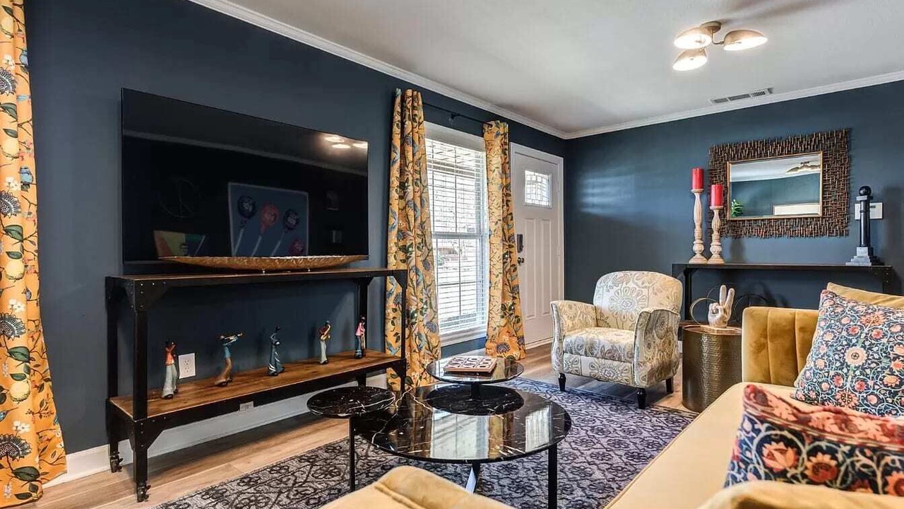 Photo of Livingroom in Tech Terrace