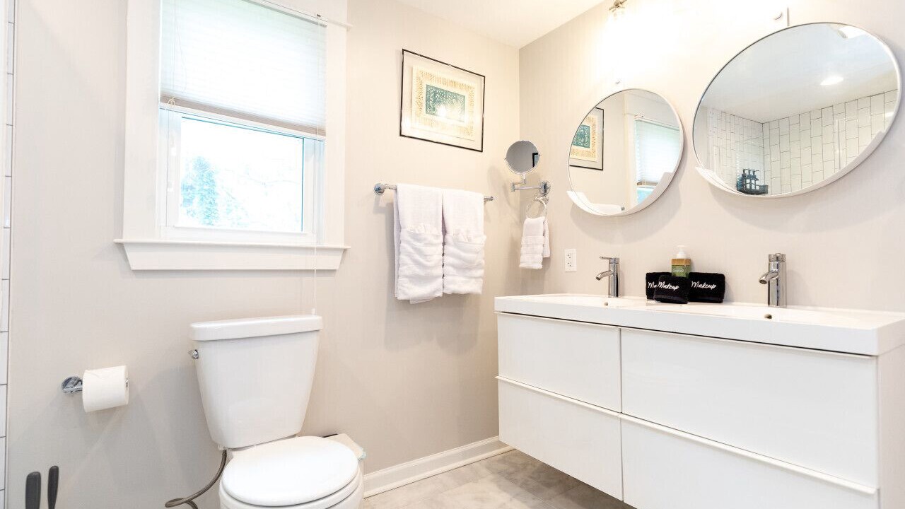 Photo of Bathroom in Talbot's Corner
