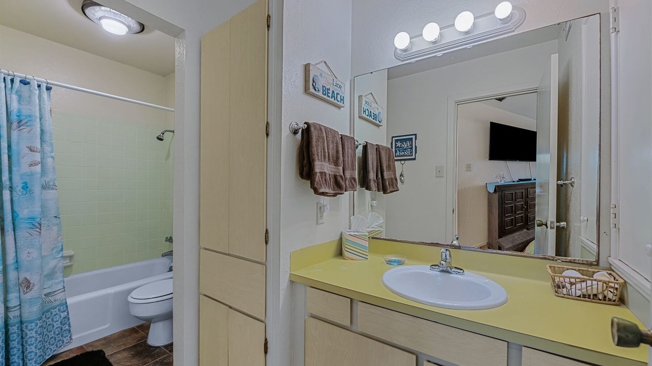 Photo of Bathroom in Sailhouse