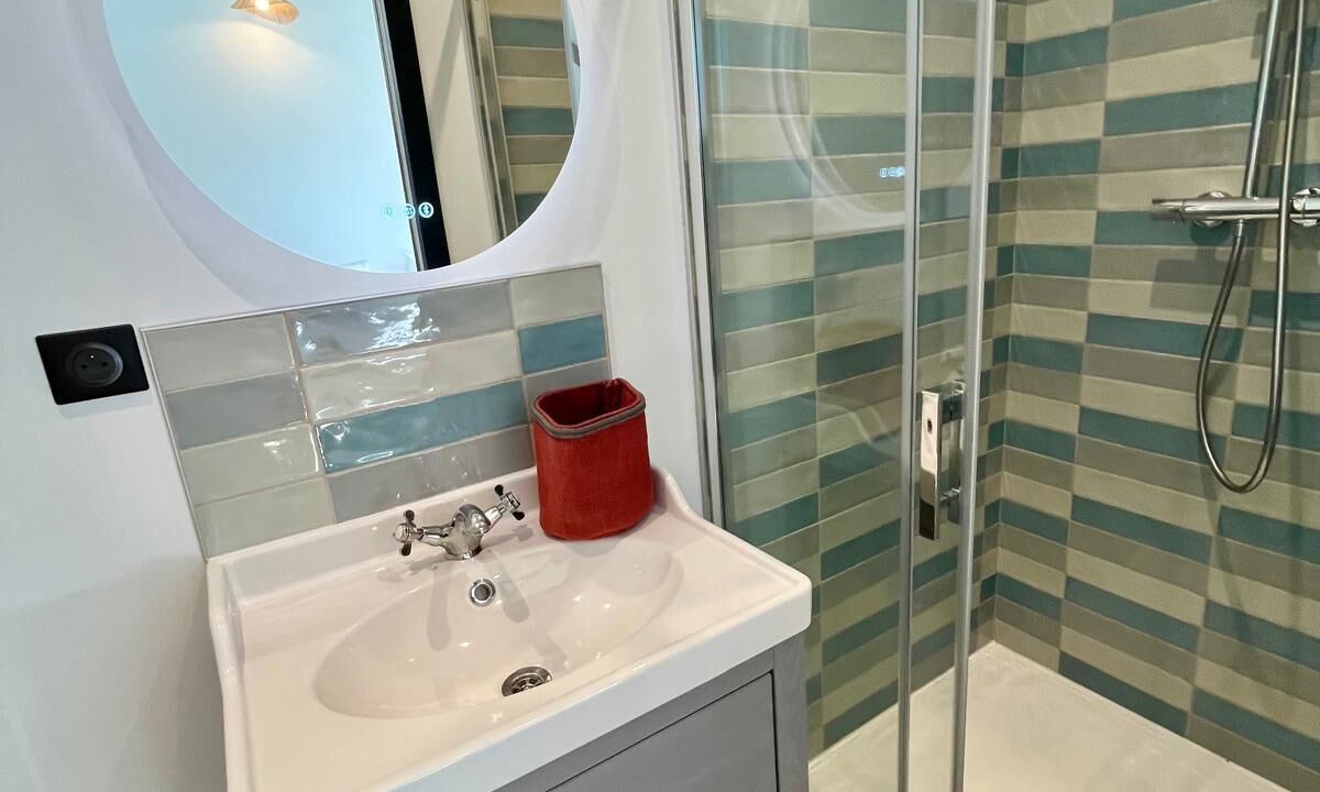 Photo of Bathroom in Trouville-sur-Mer