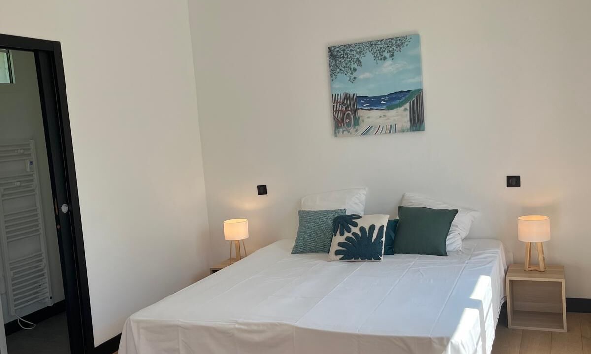 Photo of Bedroom in Trouville-sur-Mer