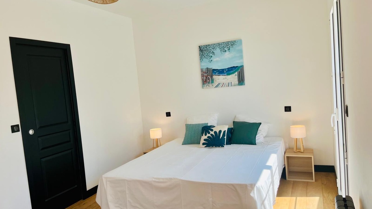 Photo of Bedroom in Trouville-sur-Mer