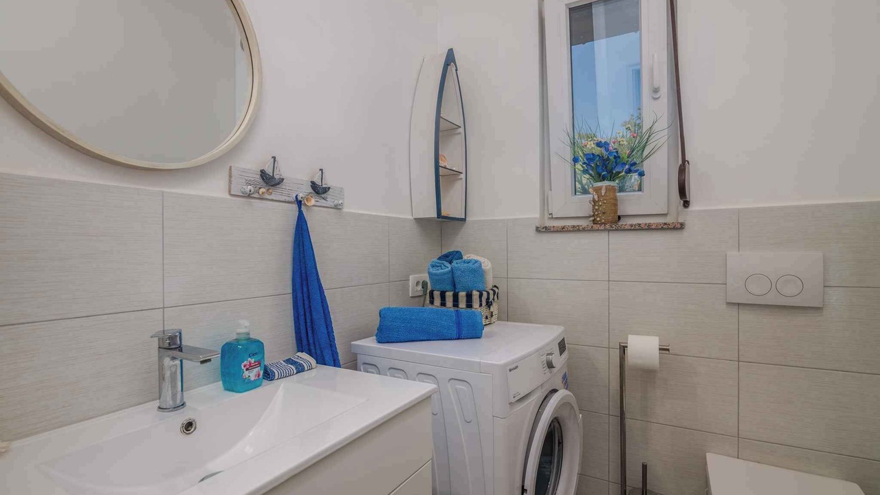 Photo of Bathroom in Gabonjin