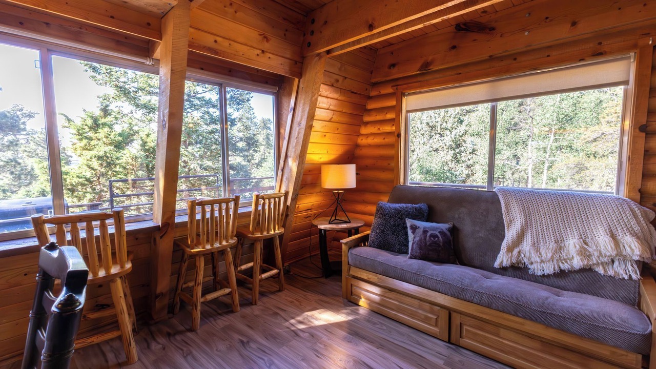 Photo of Livingroom in Mammoth Creek