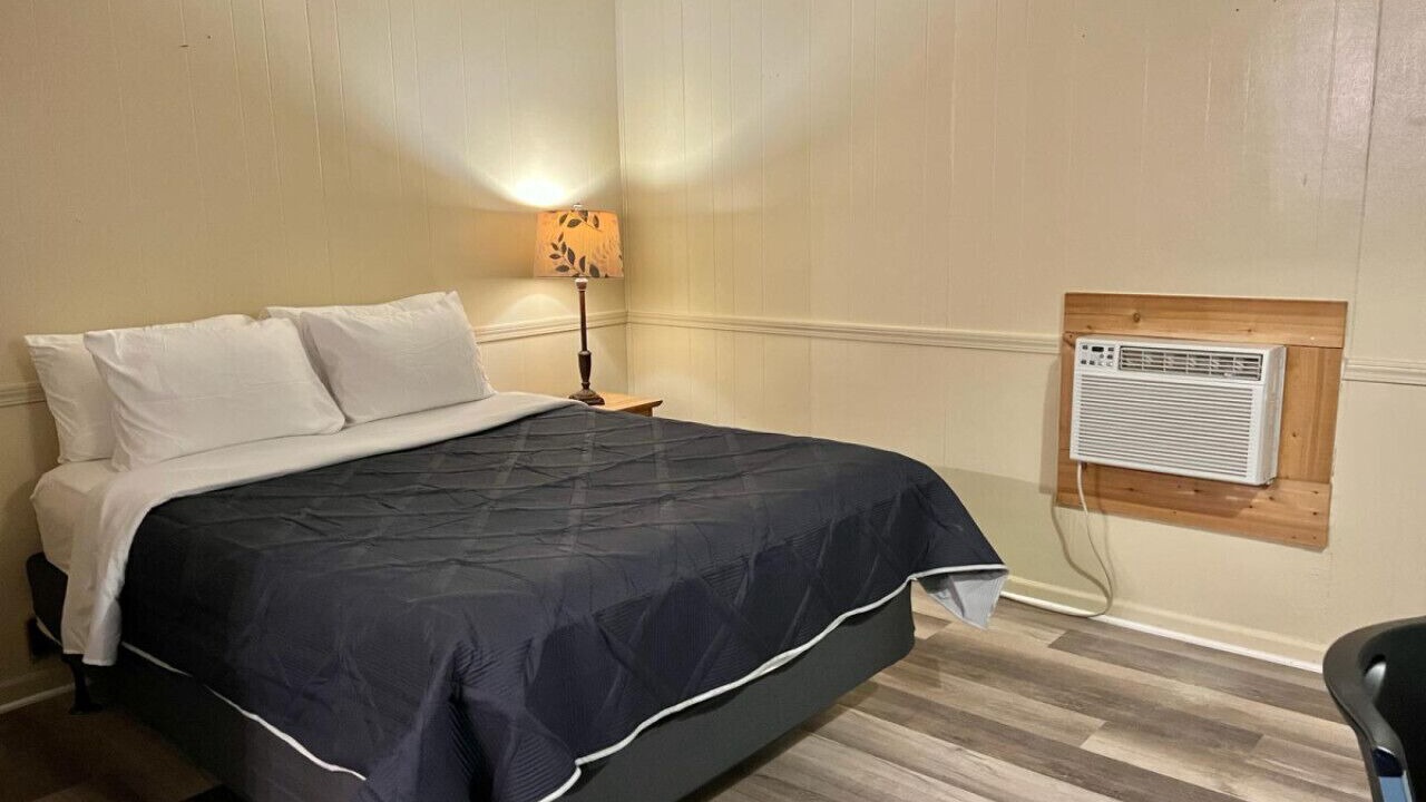 Photo of Bedroom in Harper