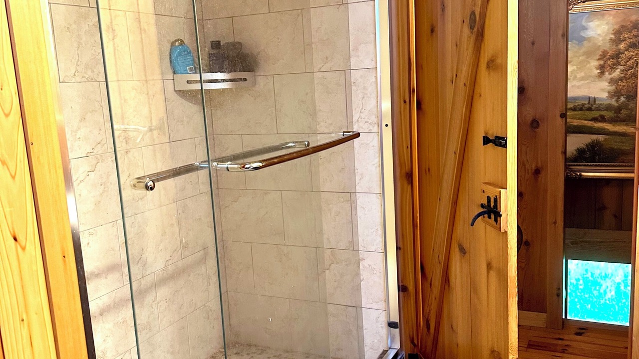 Photo of Bathroom in Roxbury