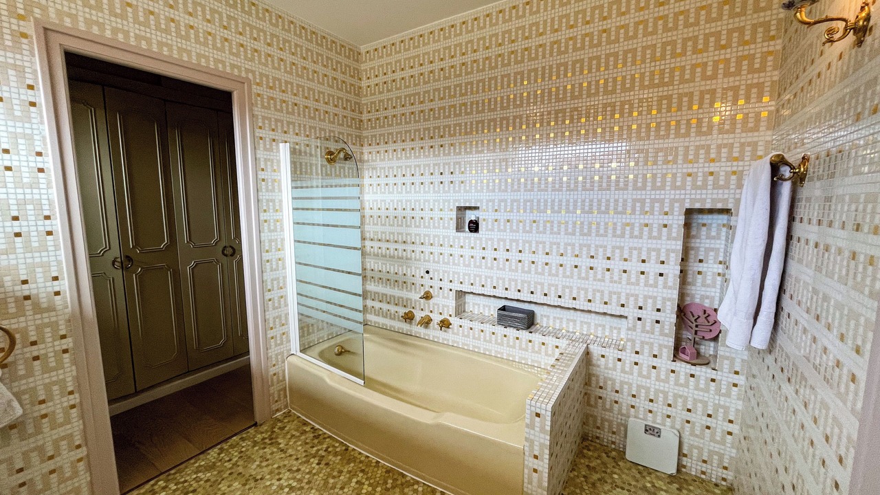 Photo of Bathroom in Passy