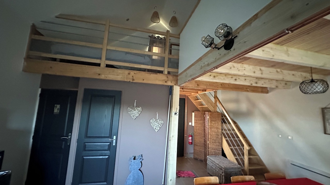 Photo of Others in Bremes