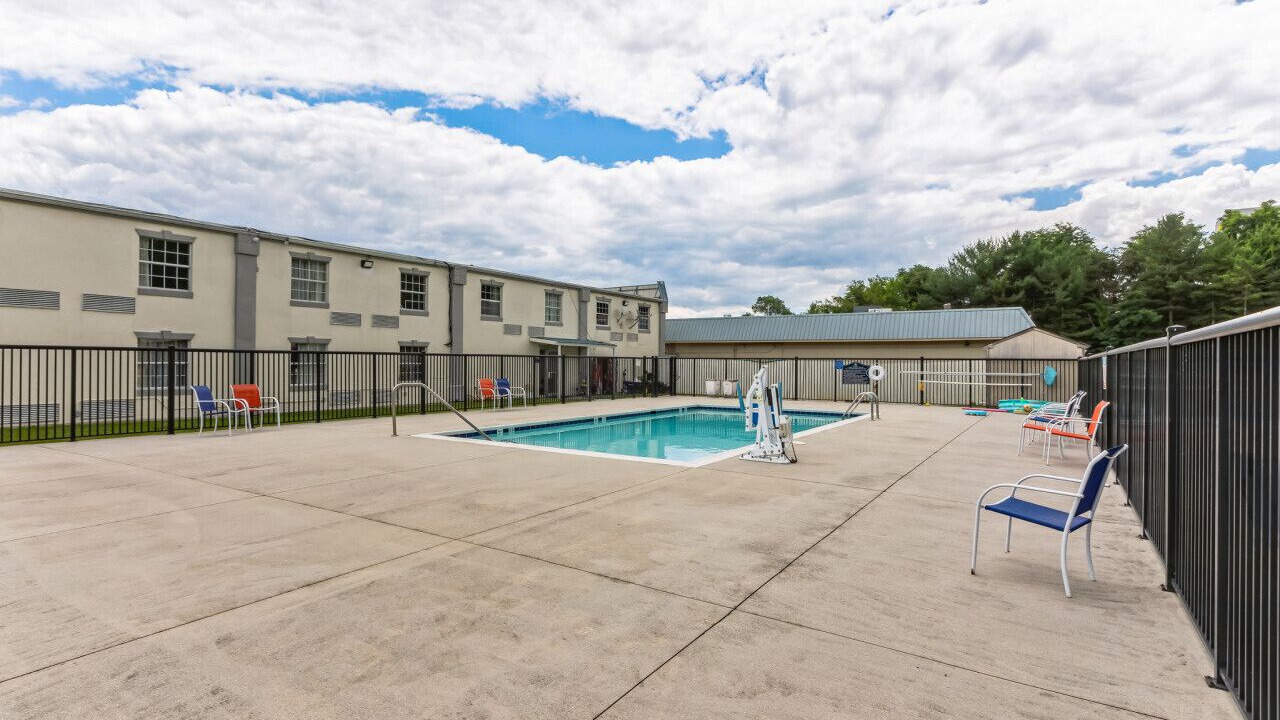 Photo of Outdoor in Hollins