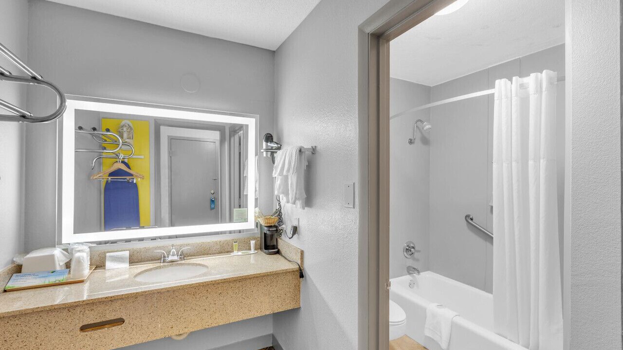 Photo of Bathroom in Hollins