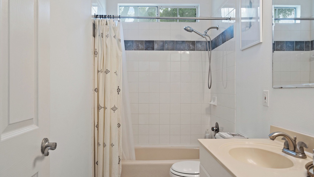 Photo of Bathroom in Dawson