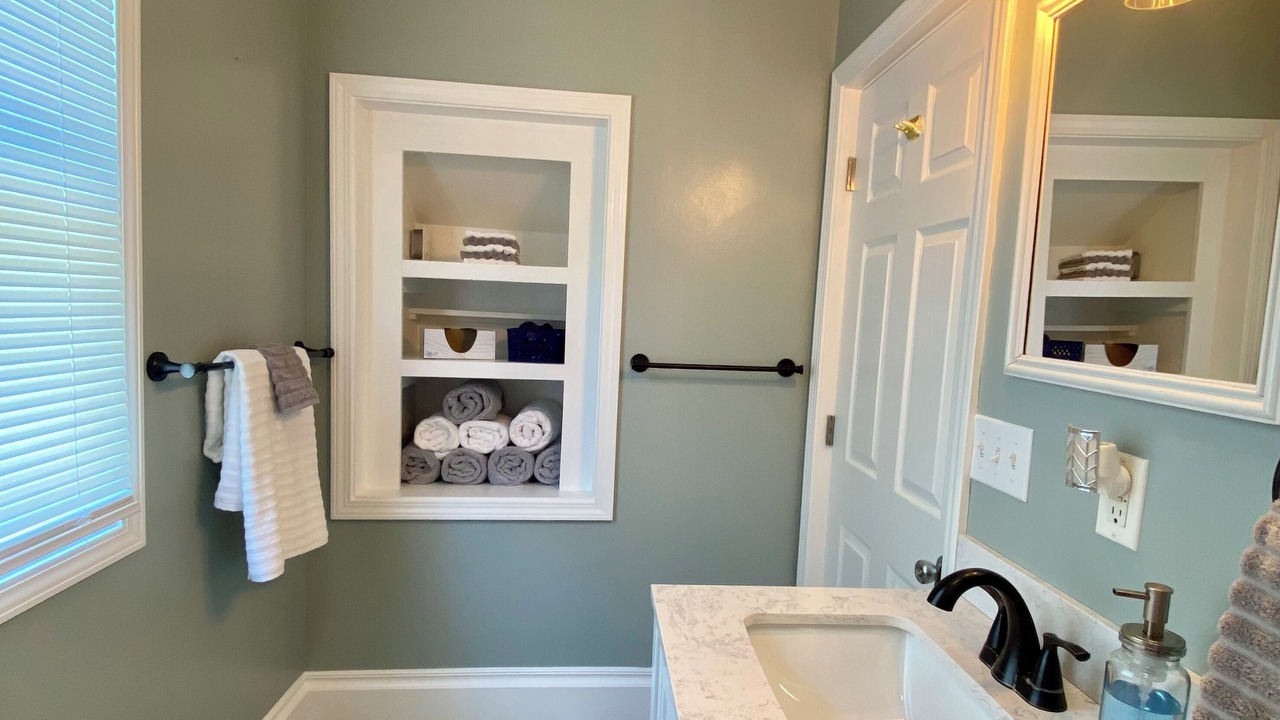Photo of Bathroom in Adrian