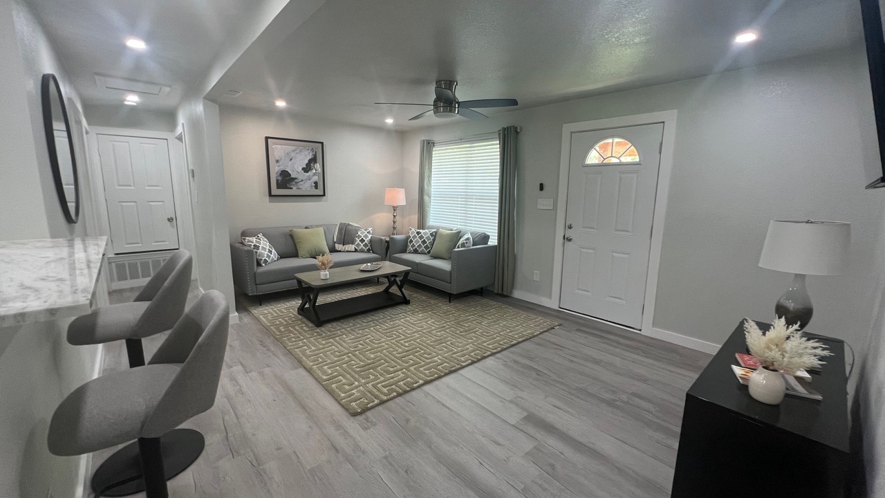 Photo of Livingroom in Granbury