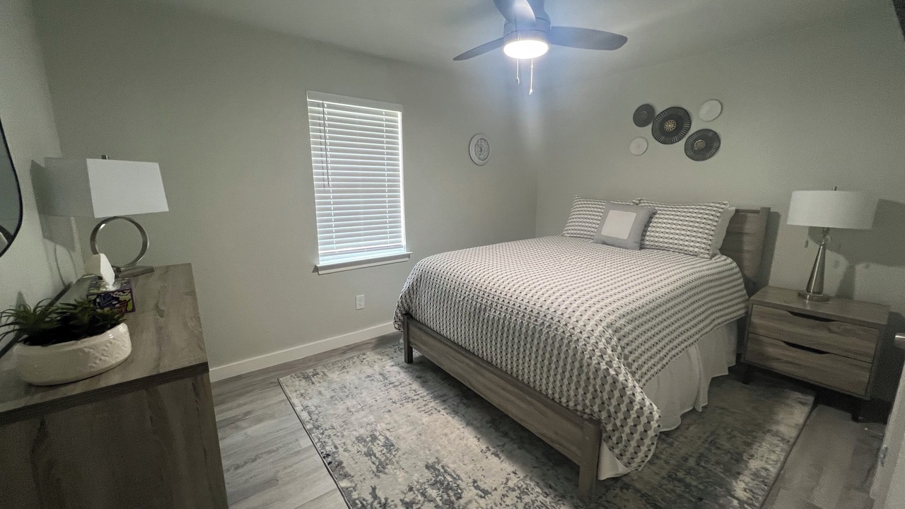Photo of Bedroom in Granbury
