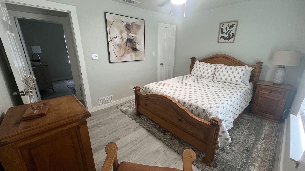 Photo of Bedroom in Granbury