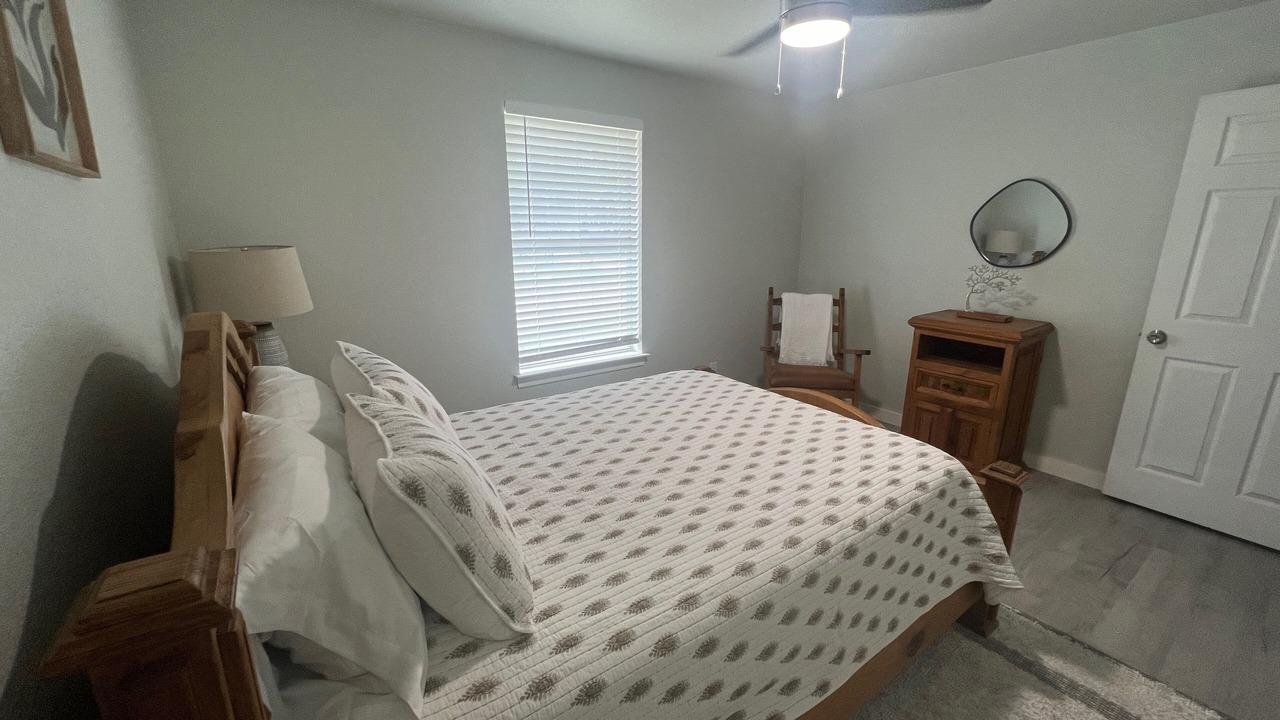 Photo of Bedroom in Granbury