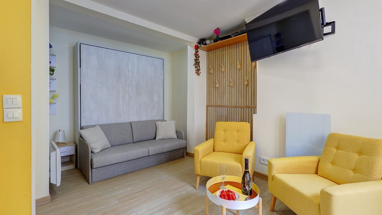 Photo of Livingroom in 2nd Arrondissement